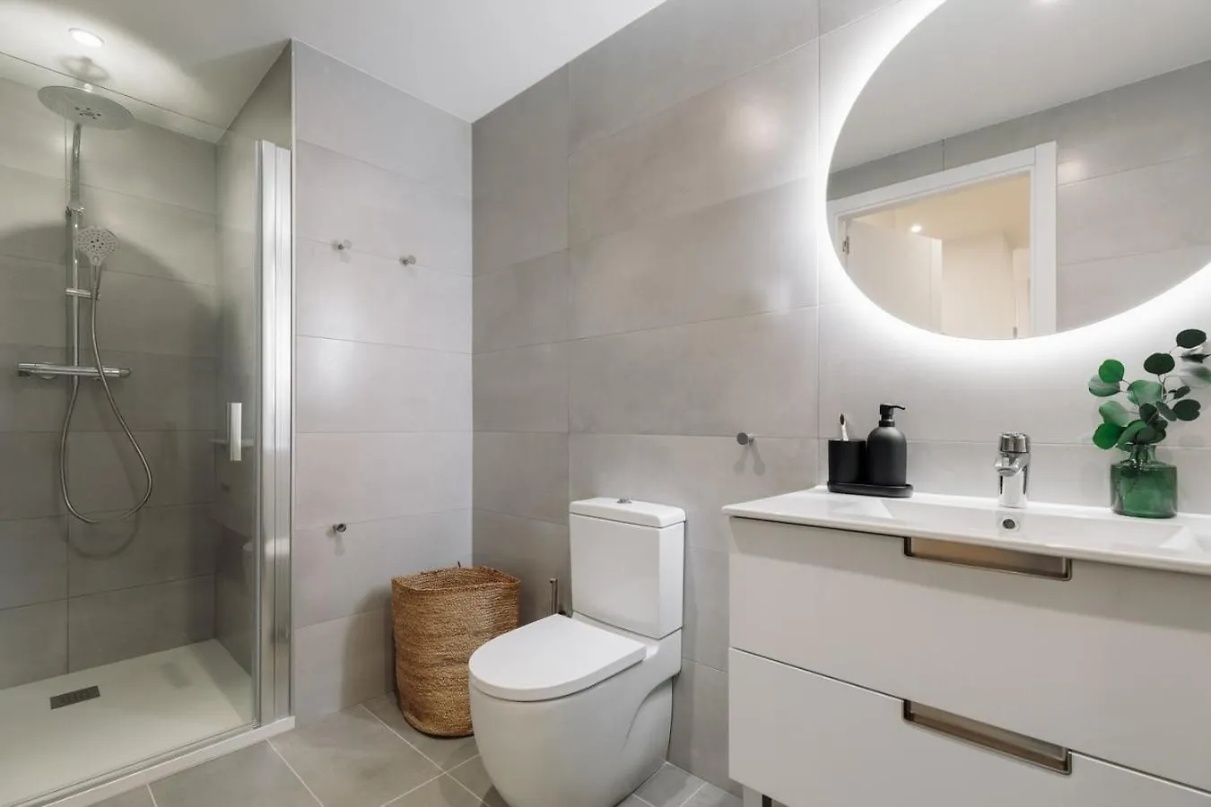 Cliento - 2 Bedrooms And Terrace In Ciutat Vella Barcelona Spanien